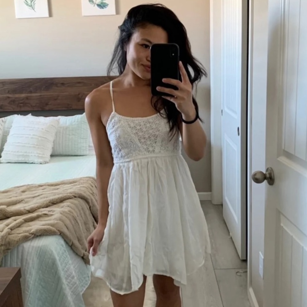 American Eagle cream dress